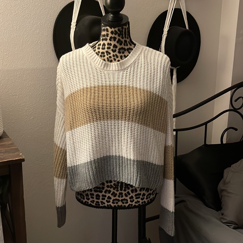 ADORABLE STRIPED SWEATER